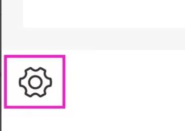 设置页面中拼图高清保存开关处于开启状态，手指正准备点击关闭
