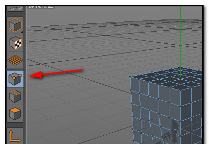 视图特写：立方体8个顶角被高亮黄色小方块标记，其余顶点呈灰色未选中状态，Shift键图标在屏幕左上角微标提示