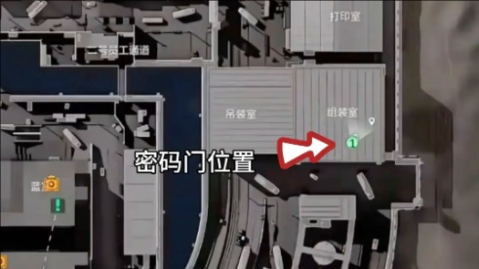 航天基地组装室二楼密码门特写，厚重金属门嵌于混凝土墙体，数字键盘泛着幽蓝微光，地面散落工具箱与电路板残骸